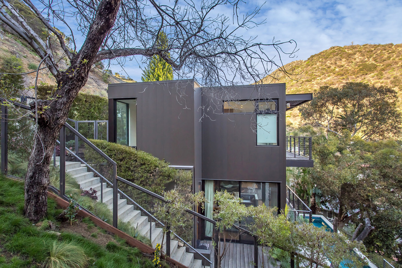 2020 Wattles Dr. Los Angeles, CA 90046 Oppenheim Real Estate